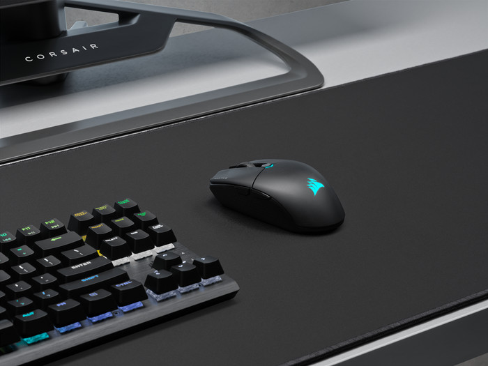 CORSAIR KATAR ELITE Wireless Gaming Mouse product in use