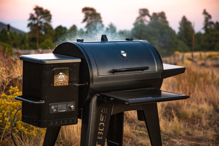 Pit Boss Navigator 850 product in use