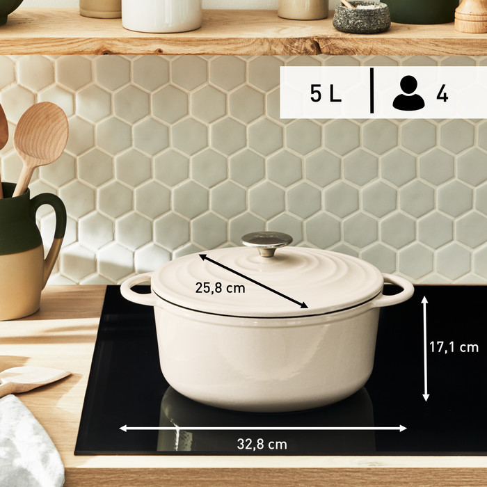 Tefal LOV Dutch Oven 25cm Beige product in use