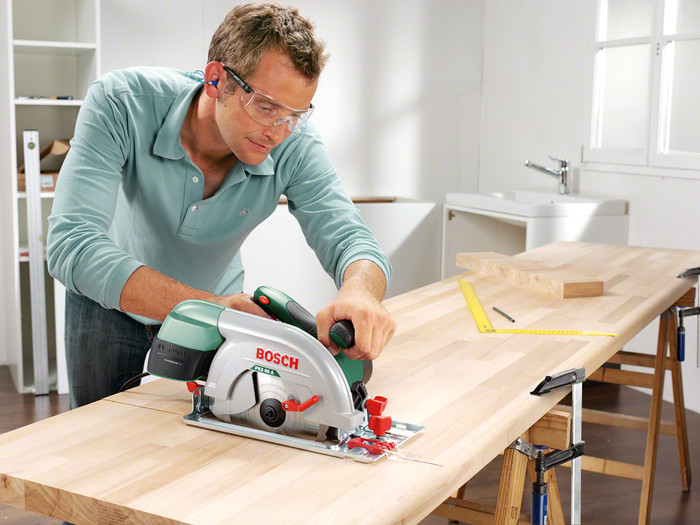 Bosch PKS 66 A product in use