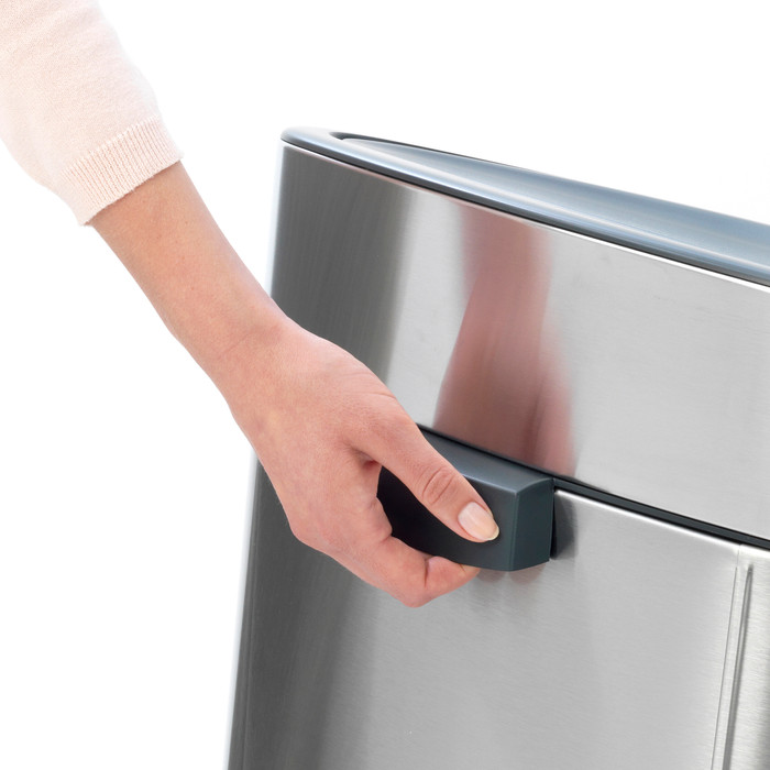 Brabantia Touch Bin 40 Litres Platinum / Couvercle Matt Steel produit à l'usage