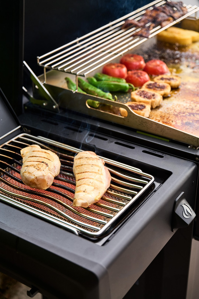 Napoleon Phantom Rogue PRO 30 Sizzle zone binnenkant