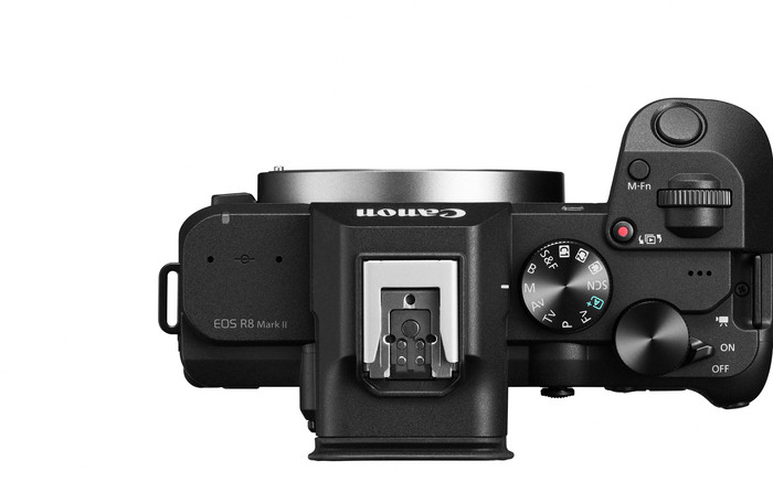 Canon EOS R8 Mark II + RF 24-105mm f/4-7.1 IS STM bovenkant
