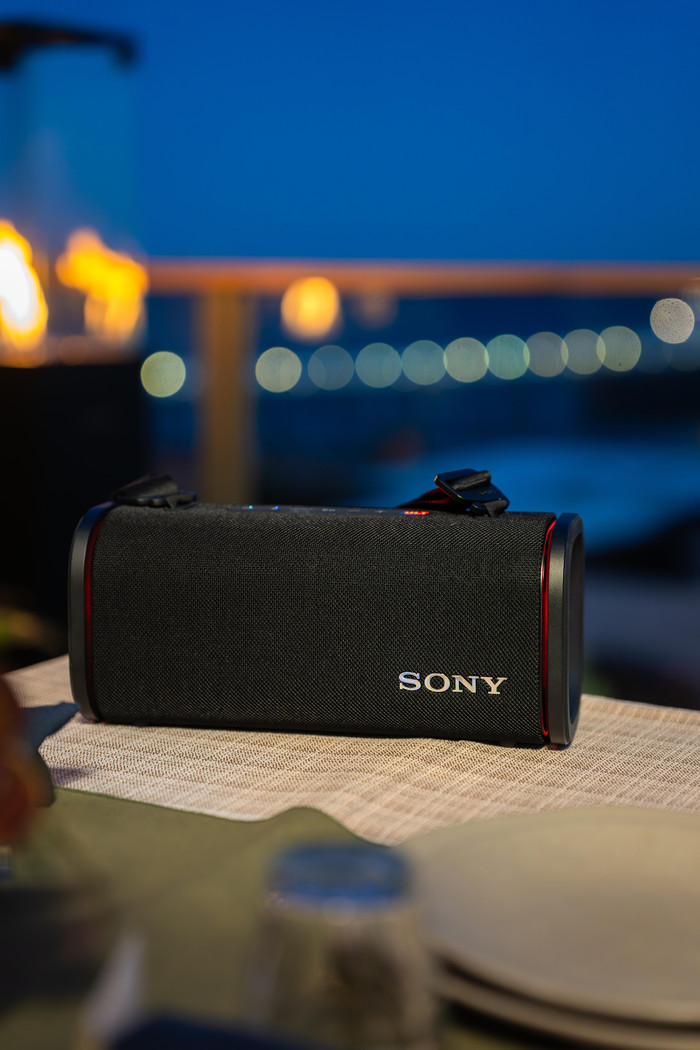 Sony ULT Field 5 Wit product in gebruik