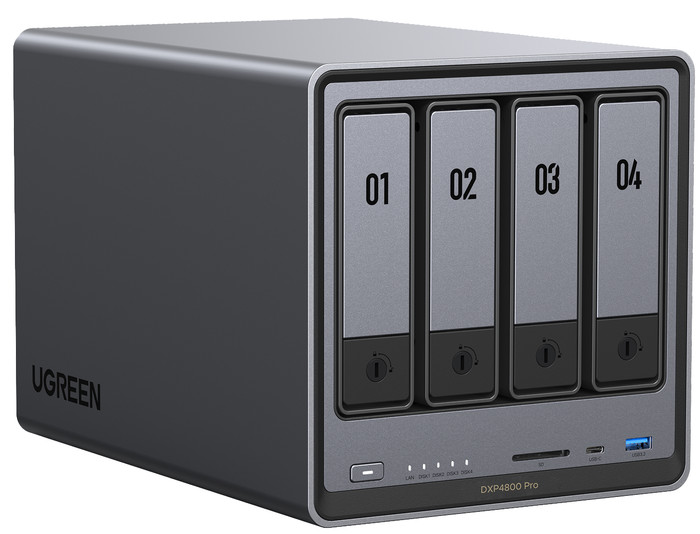 UGREEN DXP4800 Pro left side