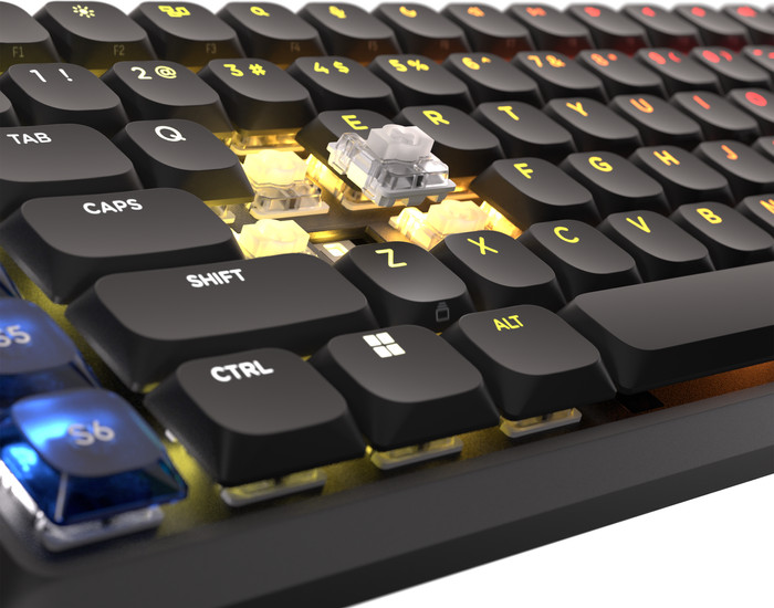 Corsair Vanguard AIR 99 Wireless Gaming Toetsenbord Zwart Qwerty product in gebruik