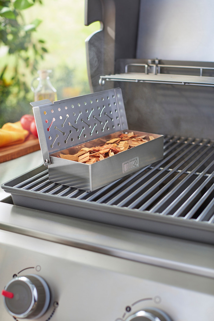 Weber Universele Rookbox Rvs product in gebruik