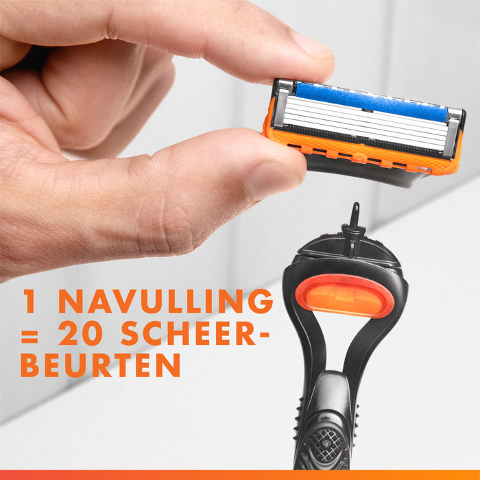 Gillette Fusion5 + 11 Navulmesjes detail