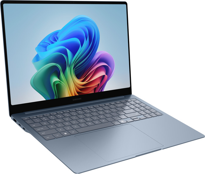 Samsung Galaxy Book6 Edge NP960XRD-KB1NL rechterkant