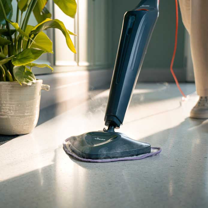 Vileda Steam Plus Pro Compact product in gebruik