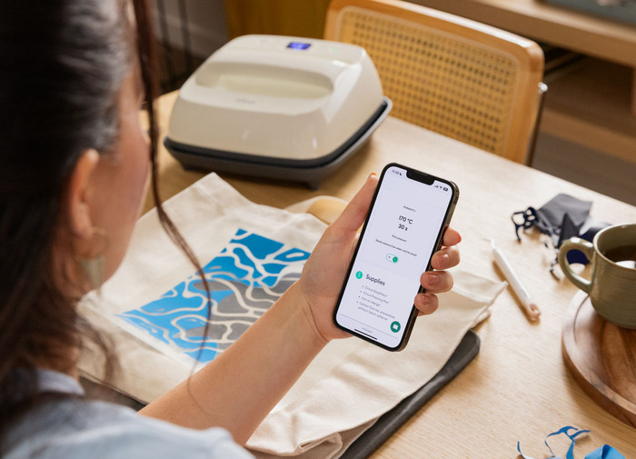 Cricut EasyPress SE  (23 x 23 cm) + Cricut EasyPress-mat product in gebruik