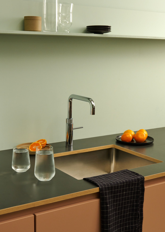 Quooker COMBI+ and Quooker Fusion Square Chrome product in use