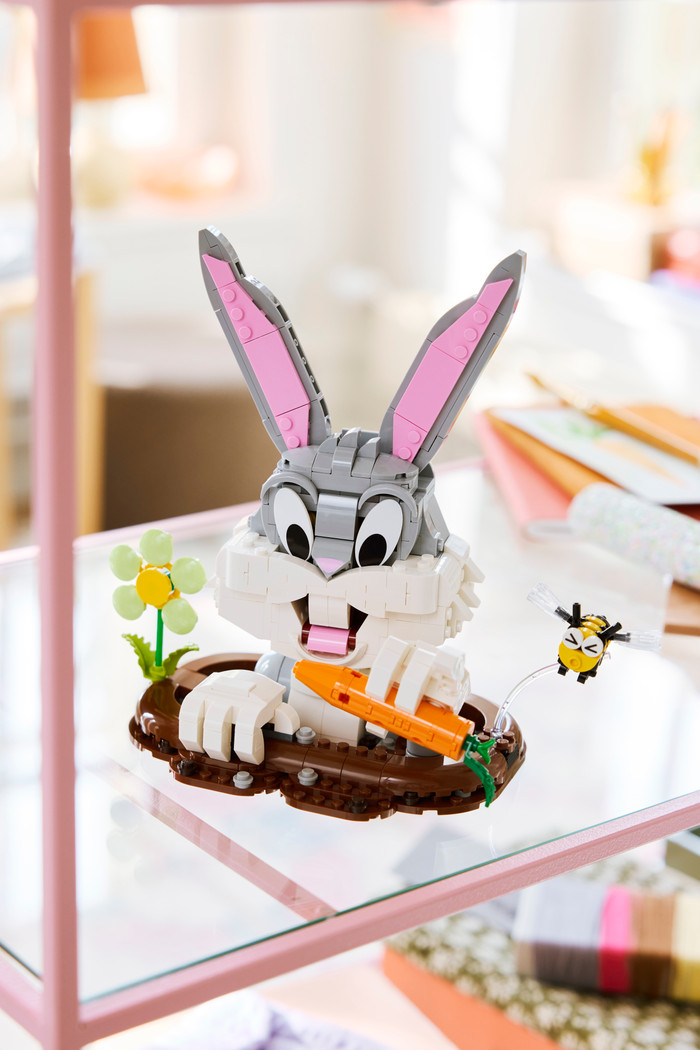 LEGO Looney Tunes Bugs Bunny 40920 product in gebruik
