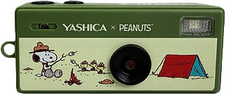 Yashica Funtastic Keychain Camera Snoopy's Summit Main Image