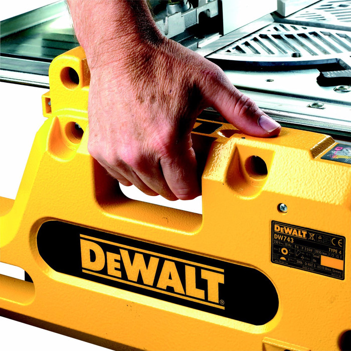 DeWalt DW743N detail