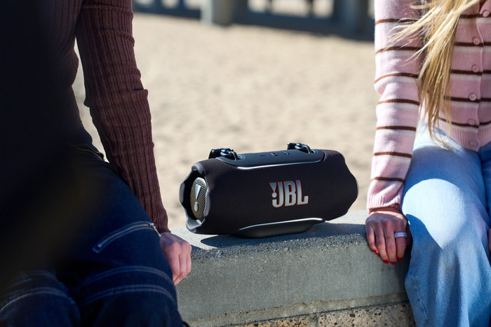 JBL Xtreme 5 Zwart product in gebruik