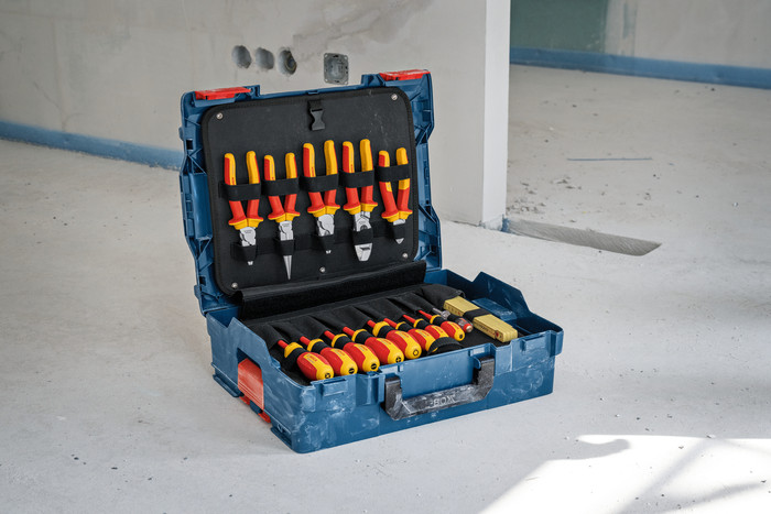 Bosch Professional 37-delige VDE Schroevendraaierset product in gebruik