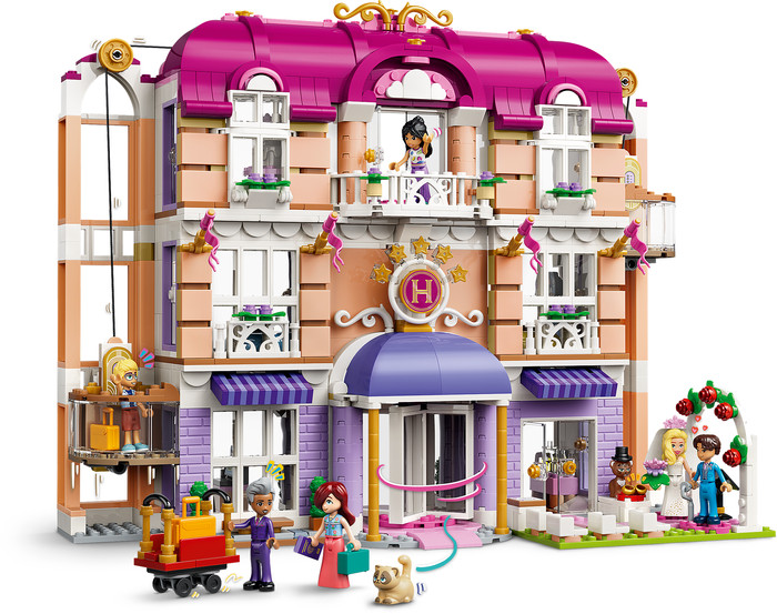 LEGO Friends Heartlake City Grand Hotel 42704 detail