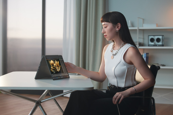 ASUS ProArt OLED PX13 HN7306EA-LX004X product in gebruik