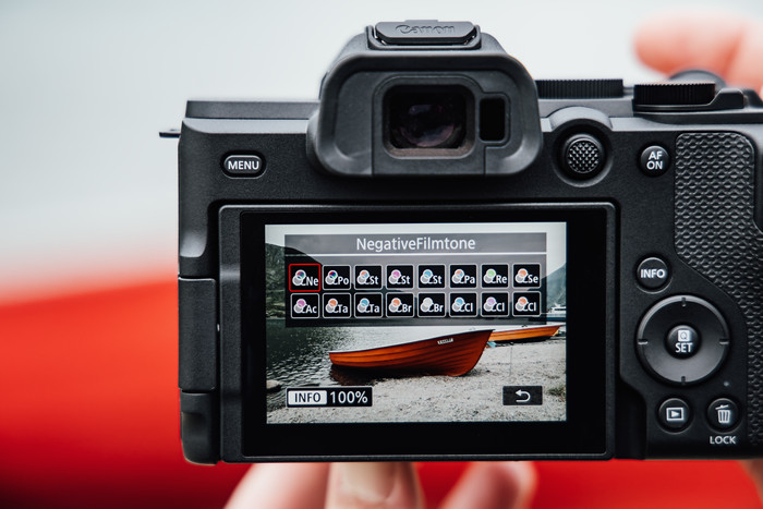 Canon EOS R8 Mark II product in gebruik