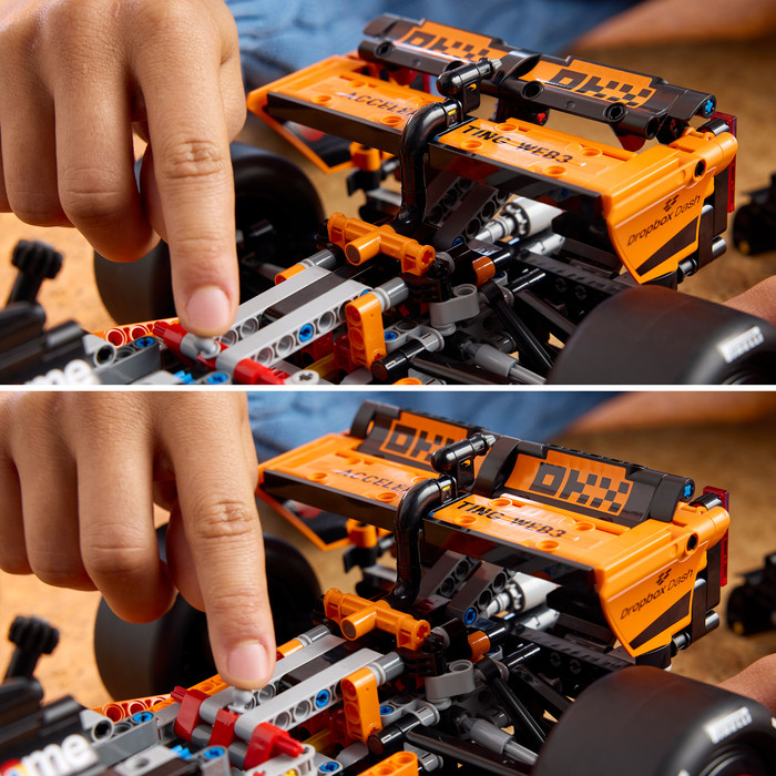LEGO Technic McLaren MCL39 F1 auto 42228 product in gebruik