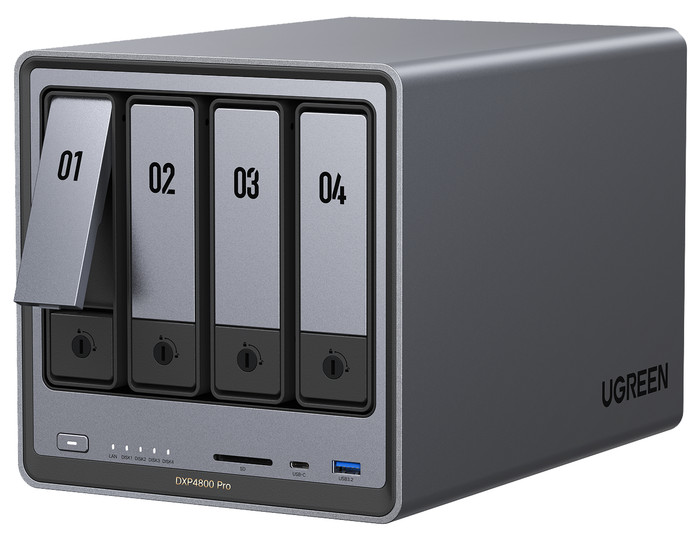 UGREEN DXP4800 Pro right side