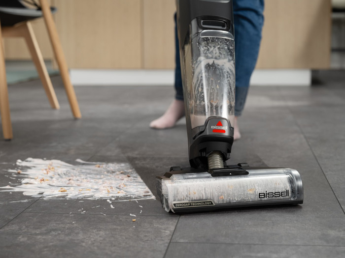 Bissell CrossWave OmniForce Edge Pro product in gebruik