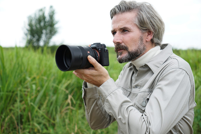 Sony A7 V + FE 85mm f/1.4 GM product in use