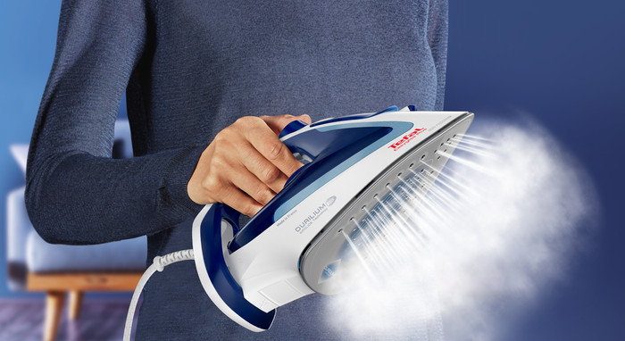 Tefal Easygliss Plus FV5715 product in gebruik
