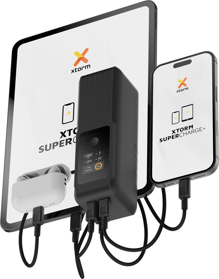 Xtorm NextGen 140W Powerbank 27.000mAh Zwart product in gebruik