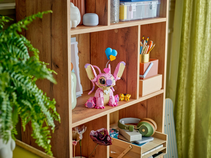 LEGO Disney Angel 43257 product in use