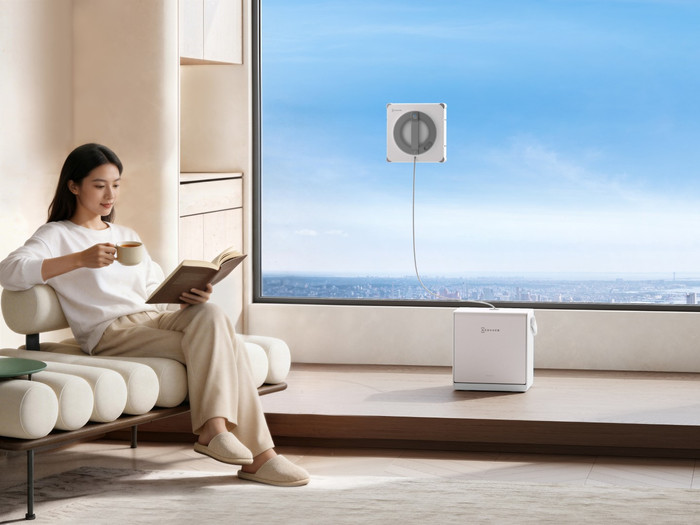 Ecovacs WINBOT W2S Pro Omni product in gebruik