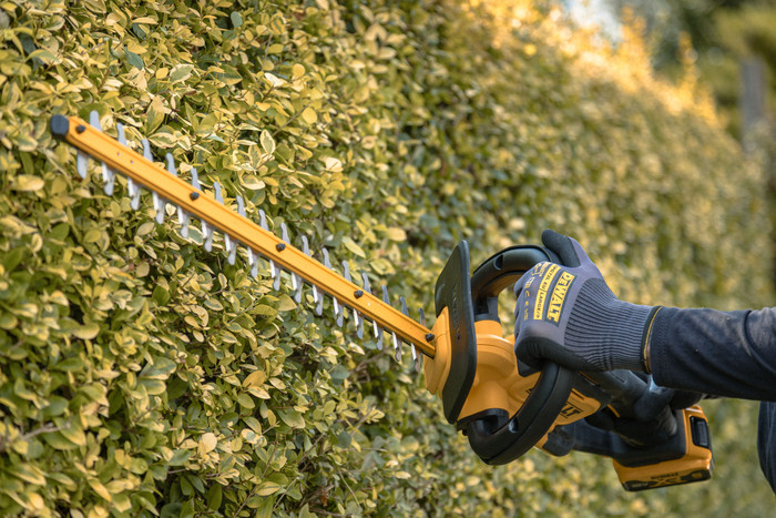 DeWalt DCMHT564N-XJ (zonder accu) product in gebruik