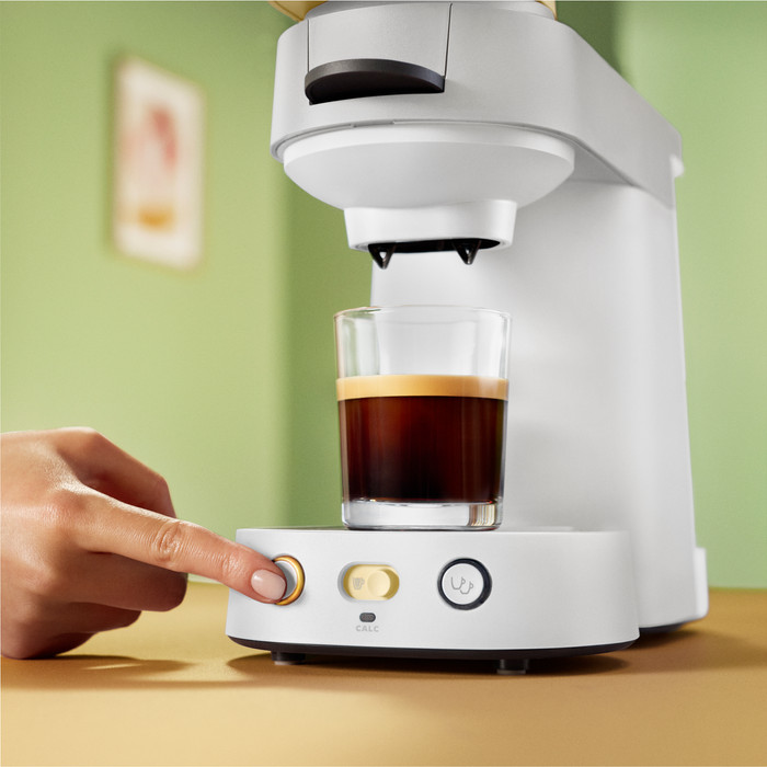 Philips Coffee Pad Machine Senseo Vibe CSA225/50 product in use