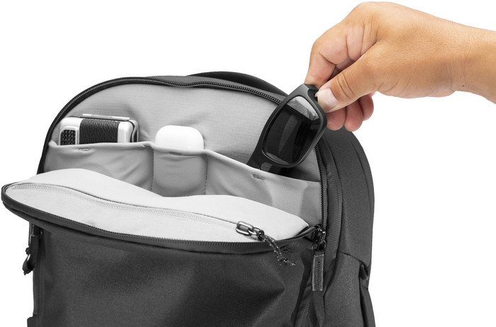 Peak Design Travel Backpack 30L v2 Black bovenkant