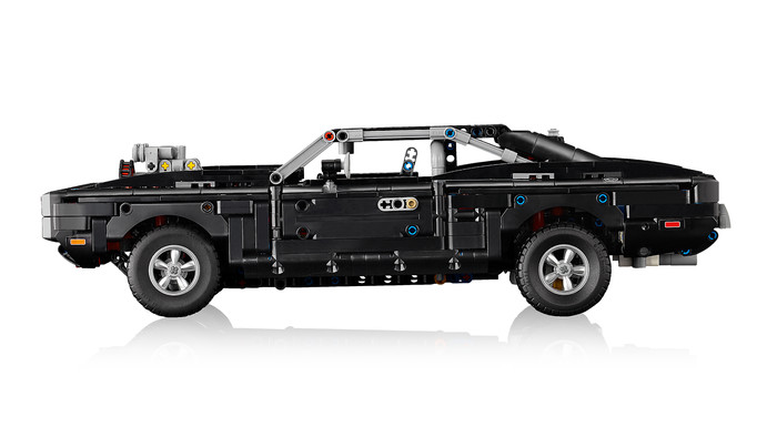 LEGO Technic Fast and Furious Dodge Charger R/T auto 42231 detail