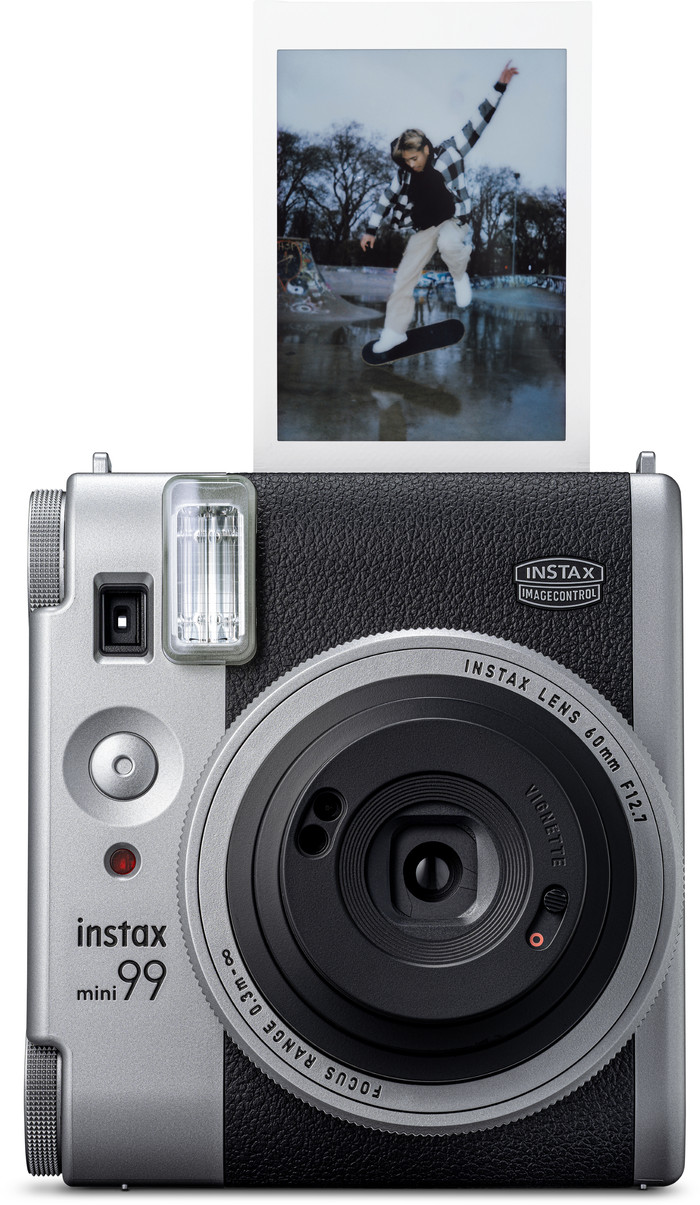 Fujifilm Instax Mini 99 Zilver product in gebruik