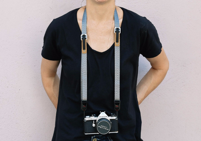 Peak Design Leash Ash product in use