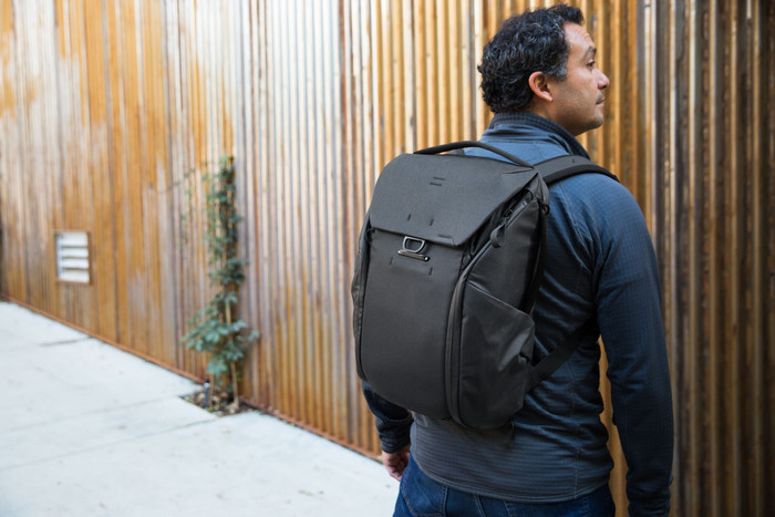 Peak Design Everyday Backpack 20L v3 Black product in gebruik