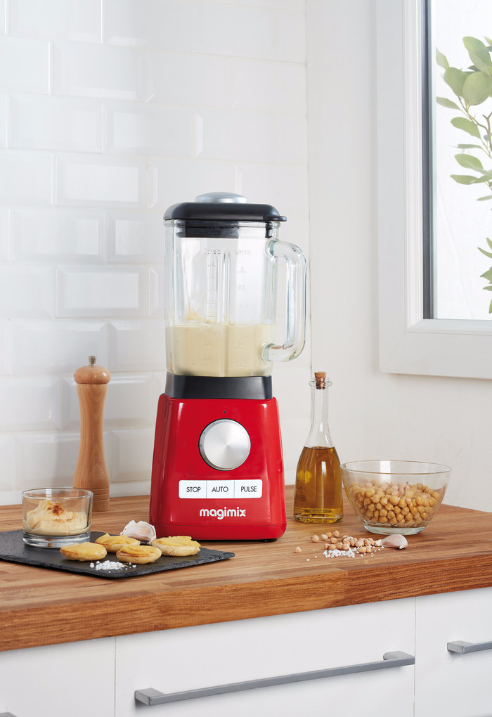 Magimix Power Blender 4 Red product in use