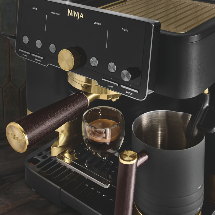 Ninja Luxe Café Pro ES771EUBK David Beckham Limited Edition detail