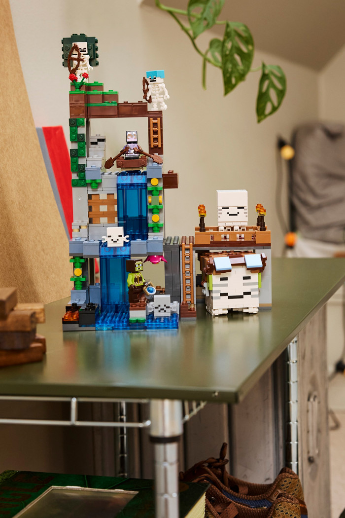 LEGO Minecraft Ghast-huis 21597 product in gebruik