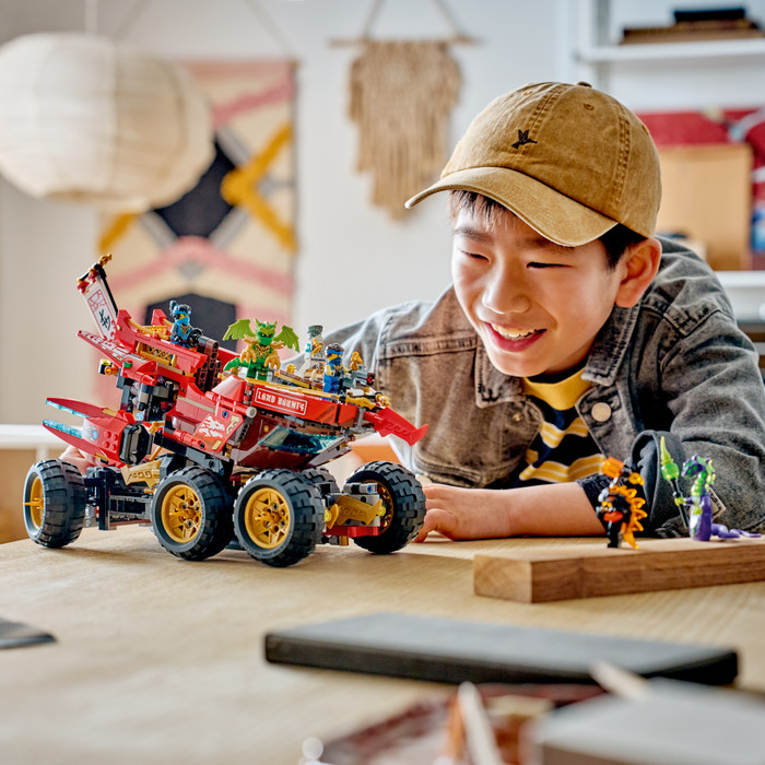 LEGO Ninjago Land-Bounty 71869 product in gebruik
