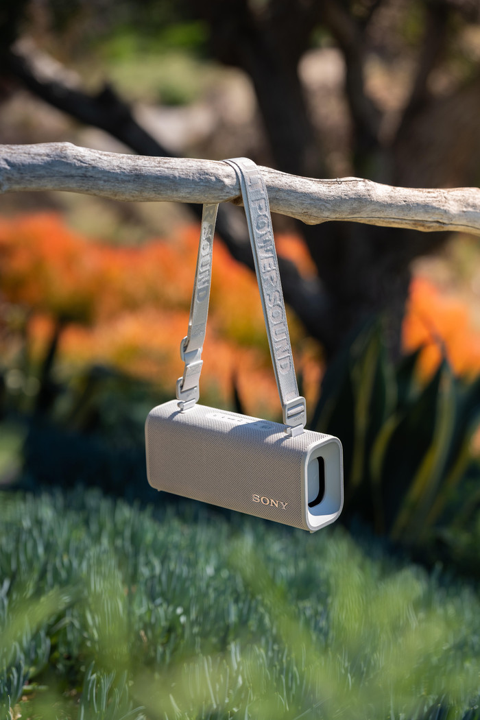 Sony ULT Field 3 Grijs product in gebruik