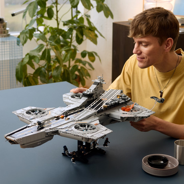 LEGO Marvel S.H.I.E.L.D. Helicarrier 76354 product in gebruik