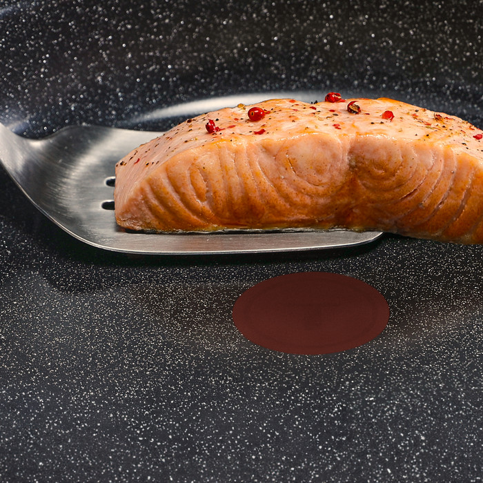 Tefal Ceramic Control Grey wokpan 28 cm product in gebruik