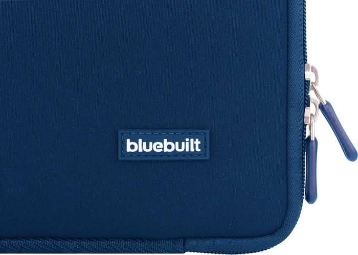 BlueBuilt Laptophoes voor Apple MacBook Neo Blauw detail