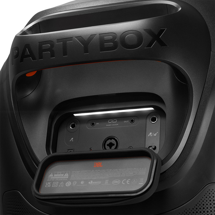 JBL Partybox Ultimate 2 detail