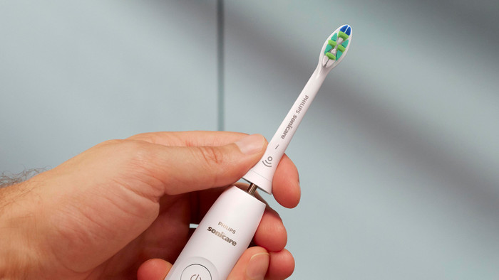 Philips Sonicare InterCare HX9006/87 Wit (6 stuks) product in gebruik