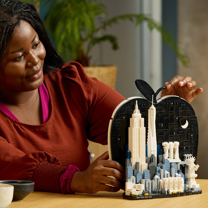 LEGO Architecture New York City: The Big Apple 21066 product in gebruik